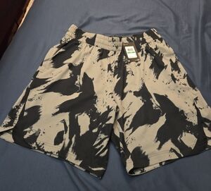 Under Armour Black & Gray Abstract Athletic Shorts